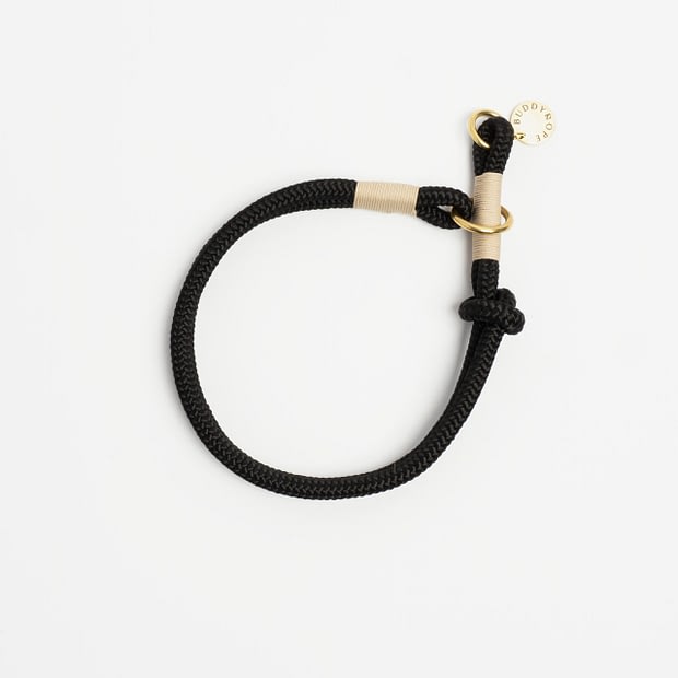 Zugstopphalsband Schwarz Beige Messing, Hundehalsband aus Tau, Hundezubehör individuell nach Maß handgemacht in Österreich