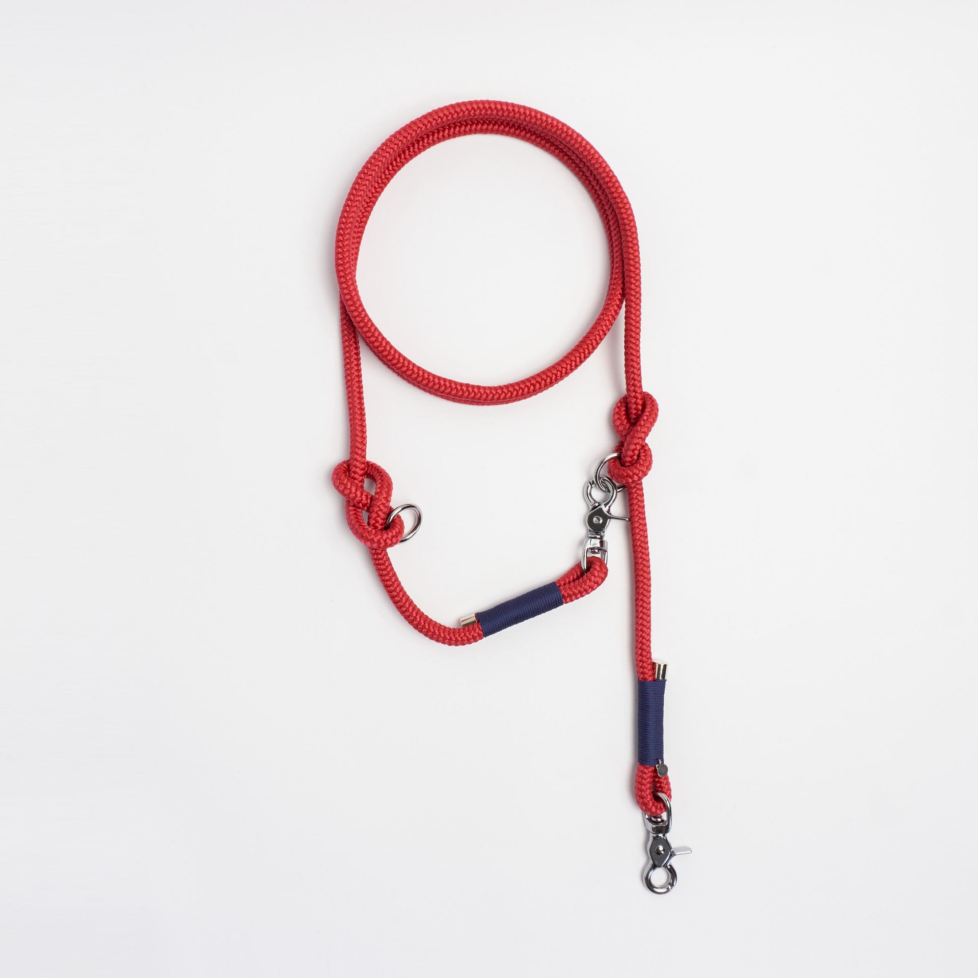 H-WTL-FLE-RUB-NAV-SIL-buddyrope-walkthelein-fuehrleine-verstellbar-blau-rot-silber-handgemachte-hundeleine-aus-tau-individuell-nach-mass-aus-oesterreich Führleine verstellbar Blau Rot Silber, Hundeleine aus Tau, Hundezubehör individuell nach Maß handgemacht in Österreich